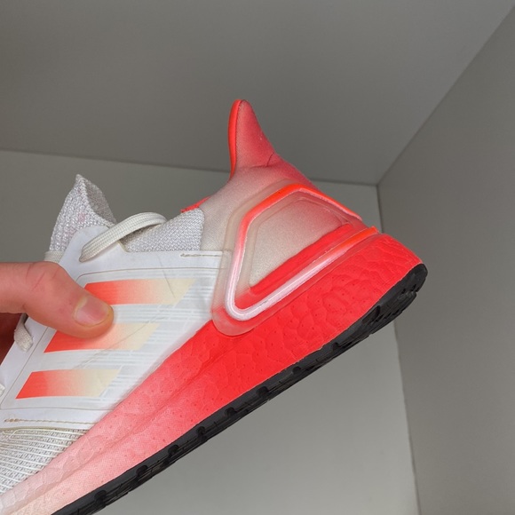 Adidas ultra boost runners - Picture 7 of 9